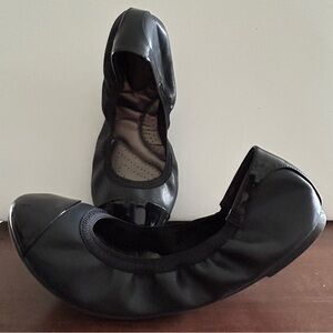 Dexflex scrunch ballet flats 11W